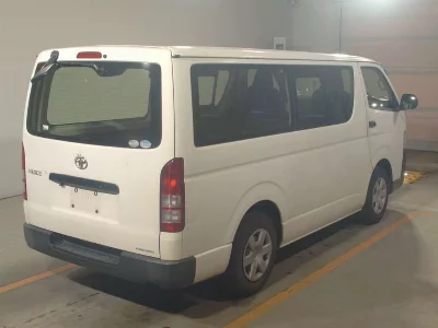 Toyota HiAce Van