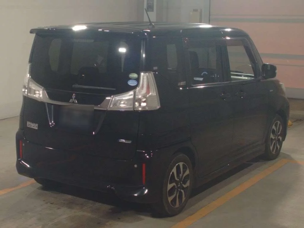 Mitsubishi Delica D:2  с аукциона в Японии