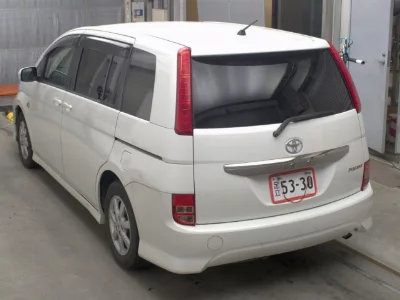 Toyota Isis