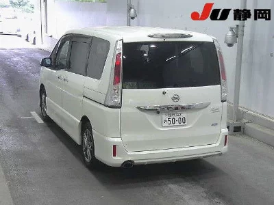 NISSAN SERENA