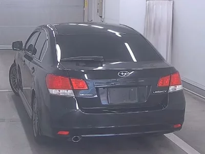 SUBARU LEGACY B4