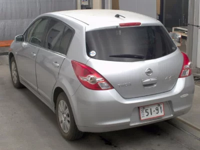 Nissan Tiida