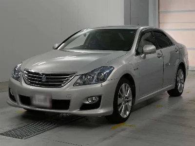 Toyota CROWN HYBRID