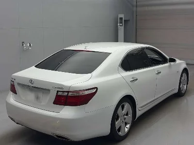 Lexus LS460L