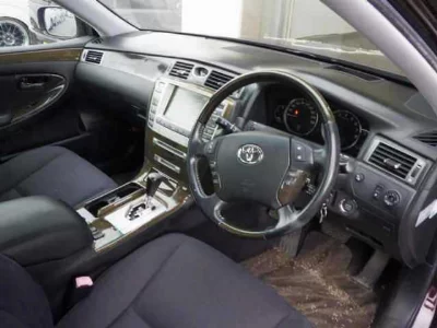 Toyota CROWN MAJESTA