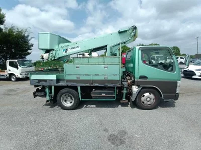 Mitsubishi Fuso Canter