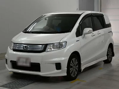 Honda FREED SPIKE HYBRID