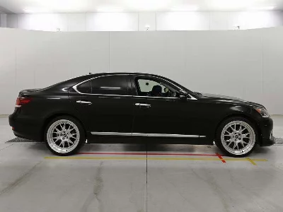 Lexus LS460L
