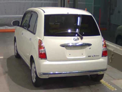 Daihatsu Mira Gino