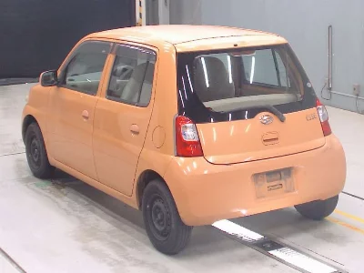 DAIHATSU ESSE