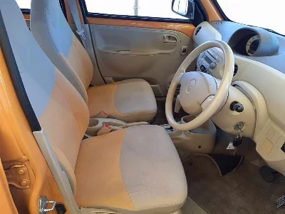 DAIHATSU ESSE
