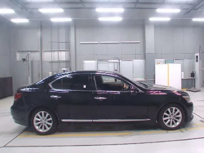 Lexus LS460L