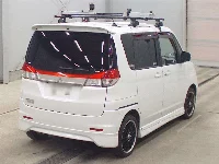 Цена авто Mitsubishi  с аукционов Японии, номер кузова MB15S, пробег 111 000, оценка 8