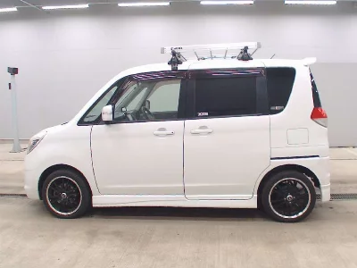 Mitsubishi Delica D:2
