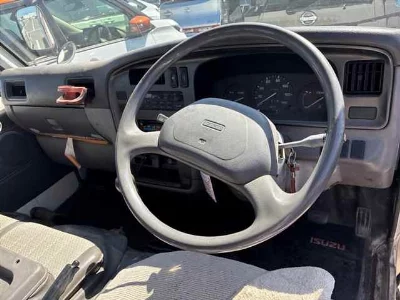 ISUZU FARGO VAN
