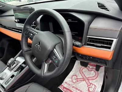 MITSUBISHI OUTLANDER PHEV