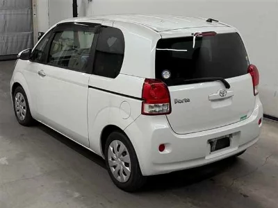 TOYOTA PORTE