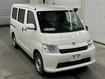 TOYOTA TOWN ACE VAN