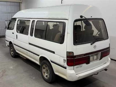 TOYOTA HIACE WAGON