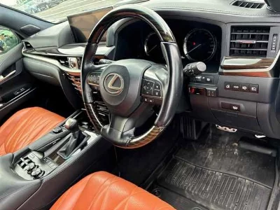 LEXUS LX
