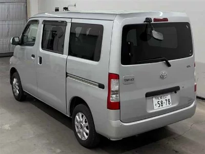 TOYOTA TOWN ACE VAN