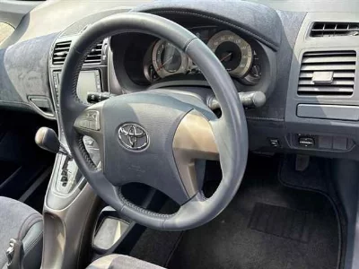 TOYOTA BLADE