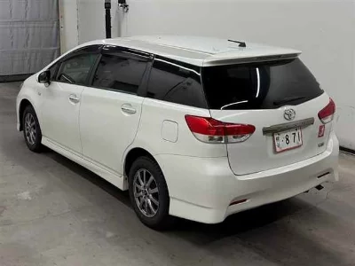 TOYOTA WISH