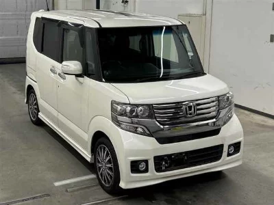 HONDA N BOX CUSTOM