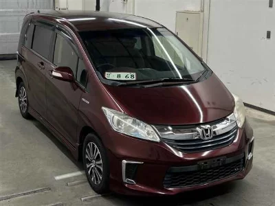 HONDA FREED HYBRID