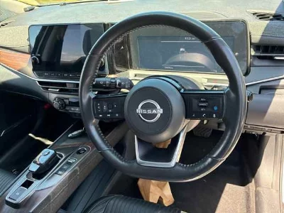 NISSAN AURA