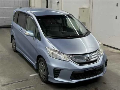 HONDA FREED HYBRID