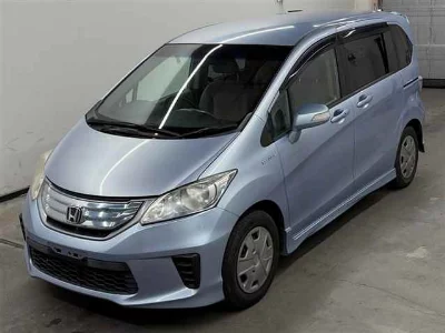 HONDA FREED HYBRID
