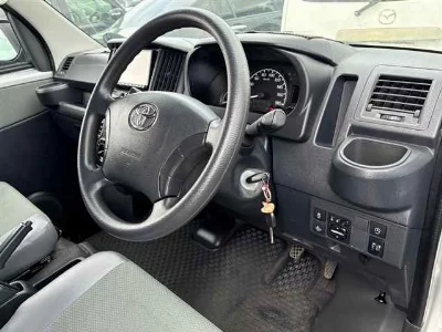 TOYOTA TOWN ACE VAN