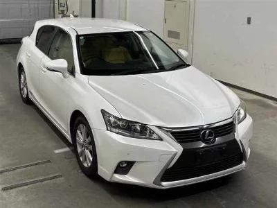 Lexus CT200h