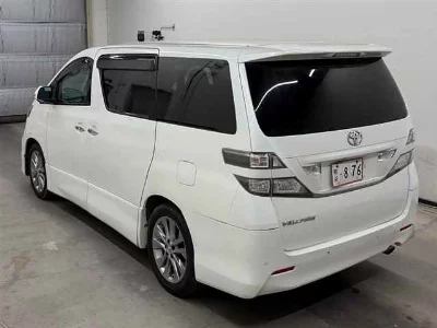 TOYOTA VELLFIRE