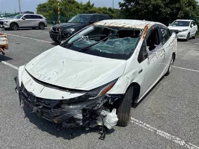 TOYOTA PRIUS PHV