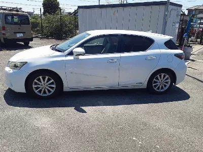 Lexus CT200h