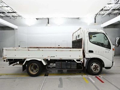 TOYOTA DYNA TRUCK