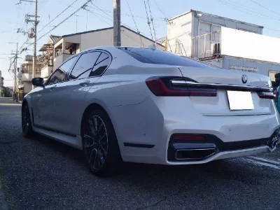 BMW 7 SERIES