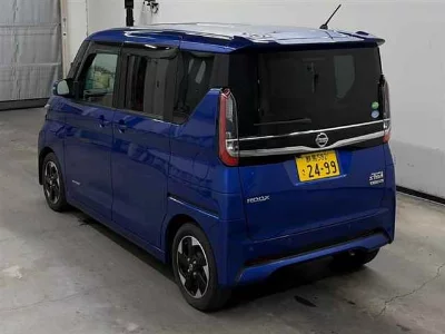 NISSAN ROOX