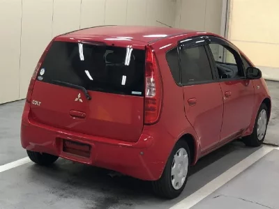 MITSUBISHI COLT