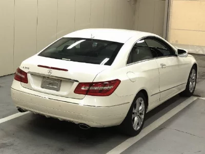 MERCEDES BENZ E CLASS
