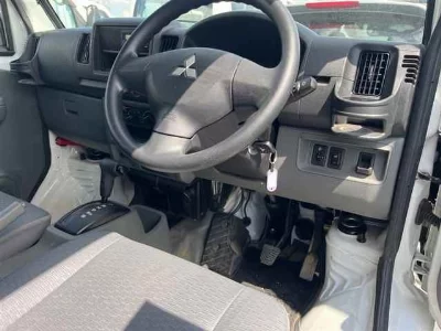 MITSUBISHI MINICAB MIEV