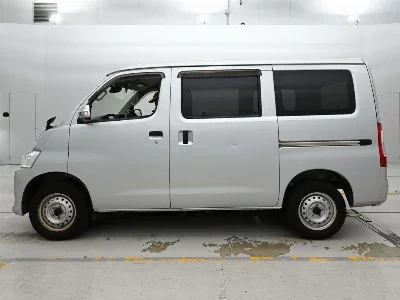 TOYOTA TOWN ACE VAN