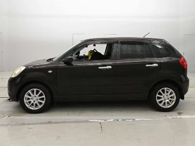 MAZDA VERISA