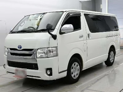 TOYOTA REGIUS VAN