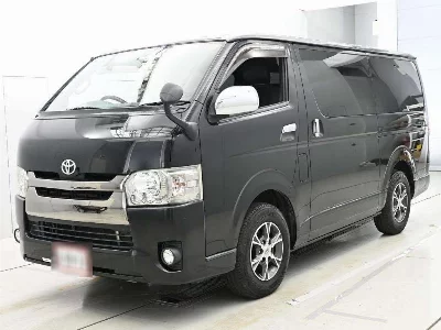 TOYOTA REGIUS VAN
