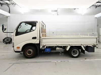 TOYOTA DYNA TRUCK