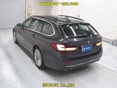 BMW 5 SERIES