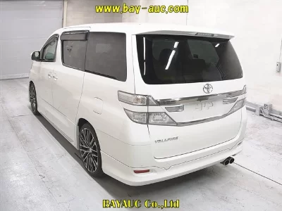 TOYOTA VELLFIRE